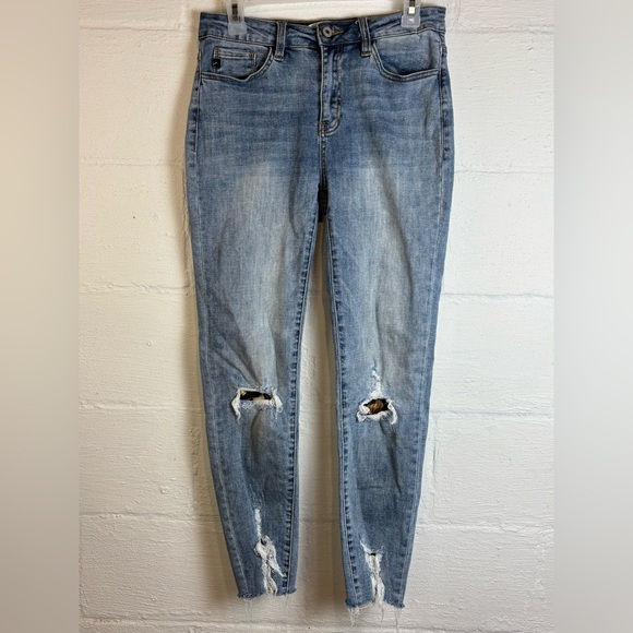 KanCan Woman’s Cheetah Distressed Casual Chic Classic Skinny Jeans Size 7/27 - Picture 1 of 8